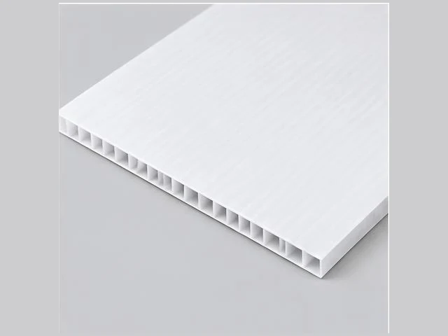 Corrugated plastic sheets